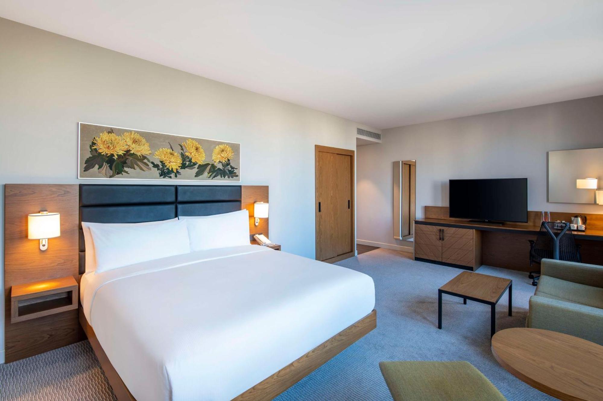 Hilton Garden Inn Tbilisi Chavchavadze Buitenkant foto